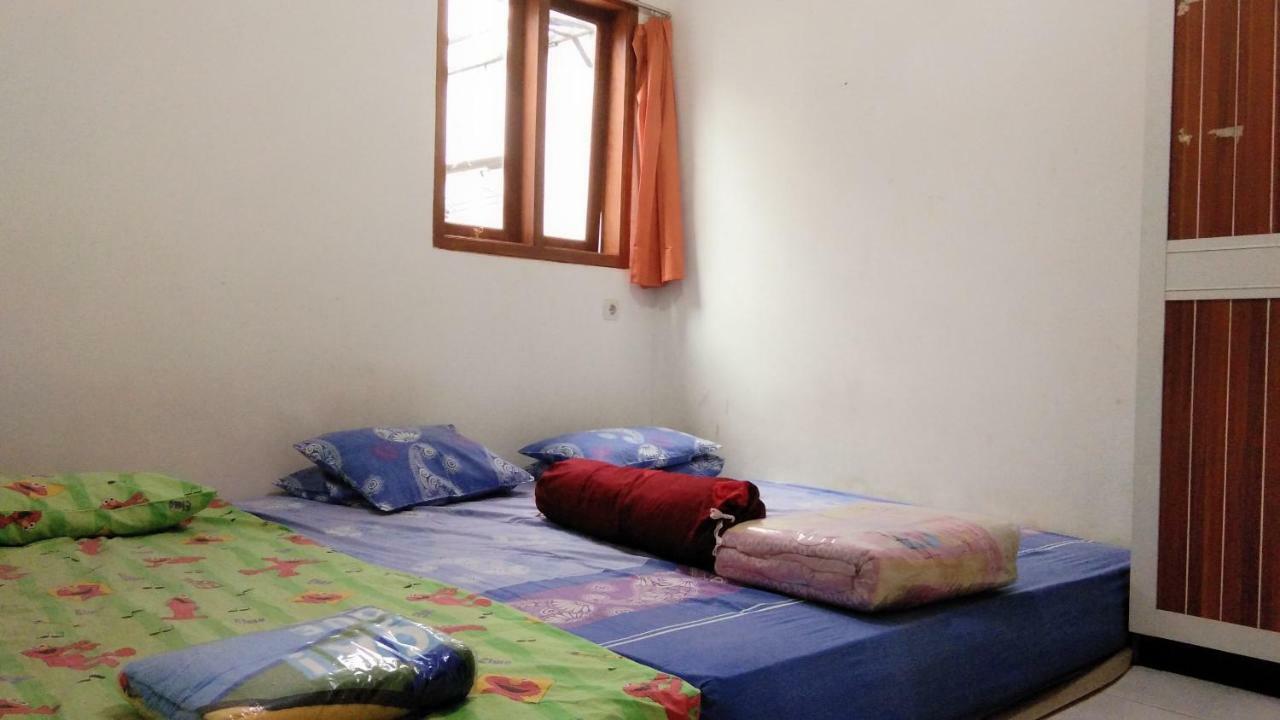 Jiddan Syariah RedPartner Hotel Lembang Bagian luar foto