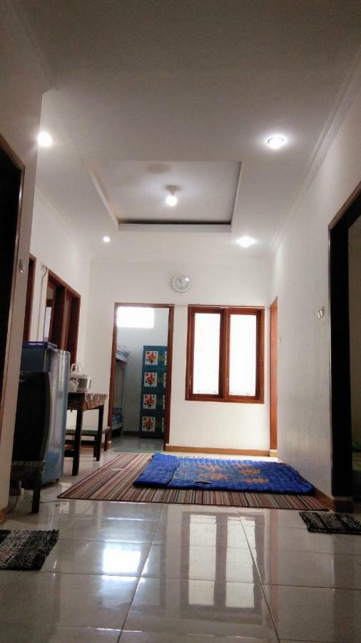 Jiddan Syariah RedPartner Hotel Lembang Bagian luar foto